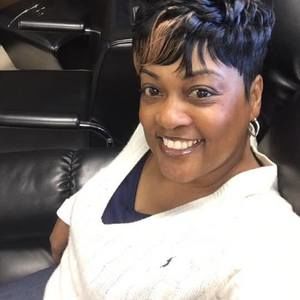 Meet your Posher, Della